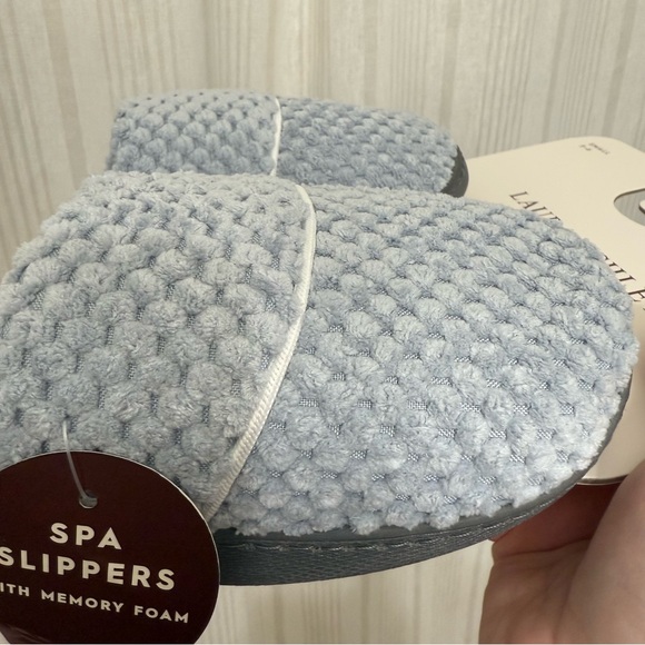 NWT☀️ Laura Ashley Plush Non-Slip Memory Foam Cozy Spa Slippers - Picture 7 of 8